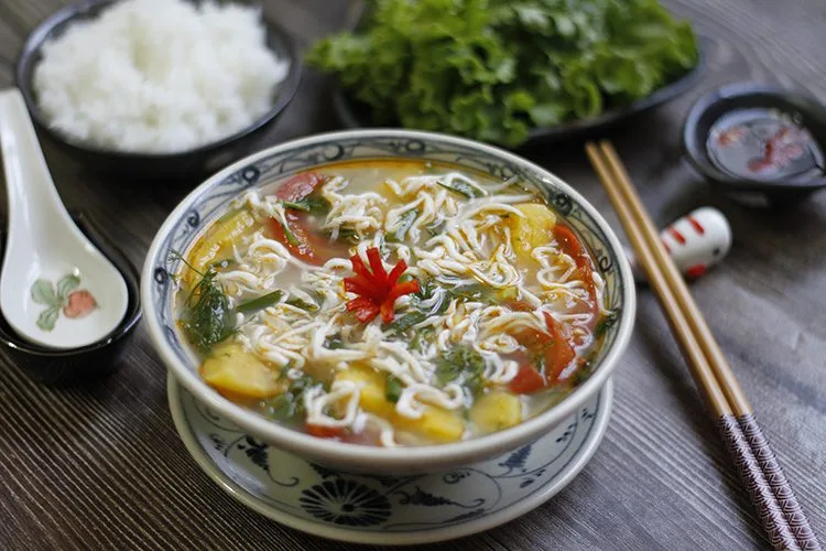Cách Nấu Canh Chua Cá Ngần Sông Đà Cực Ngon Cực Dễ Tại Nhà - Đặc sản và điểm đến du lịch nổi tiếng tại Mai Châu