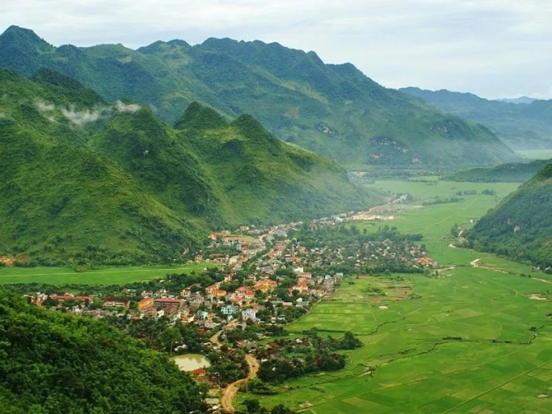 Kinh Nghiệm Săn Ảnh Mai Châu Mùa Lúa Chín Vàng Từ A-Z - Nhà Hàng Hợp Thủy - Đặc sản và điểm đến du lịch nổi tiếng tại Mai Châu